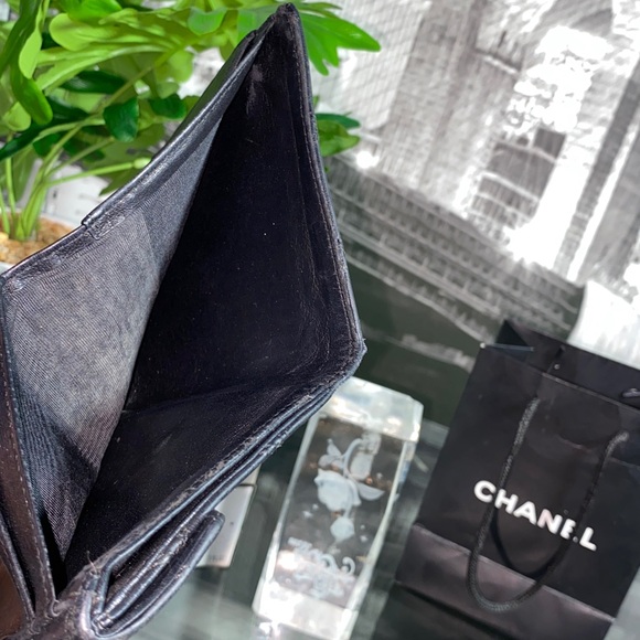 Authentic CHANEL CC Quilted Leather Wallet - Picture 9 of 16